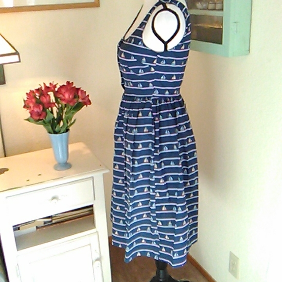 Sugarhill Boutique Sailboat Button Front Dress - Picture 5 of 10